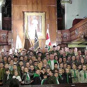 msza-czerwiec-2013-uczetnicy.jpg